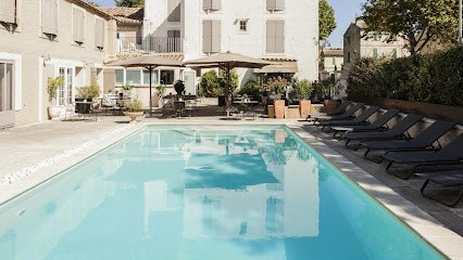 Logis Hôtel Les Magnanarelles, Hôtel à Maussane-les-Alpilles