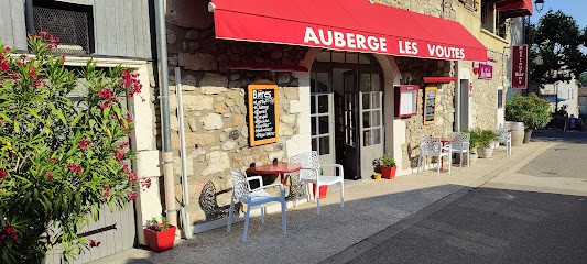 Auberge Les Voûtes - Hôtel Restaurant à Lanas En Ardèche - Relais Motards, Hôtel à Lanas