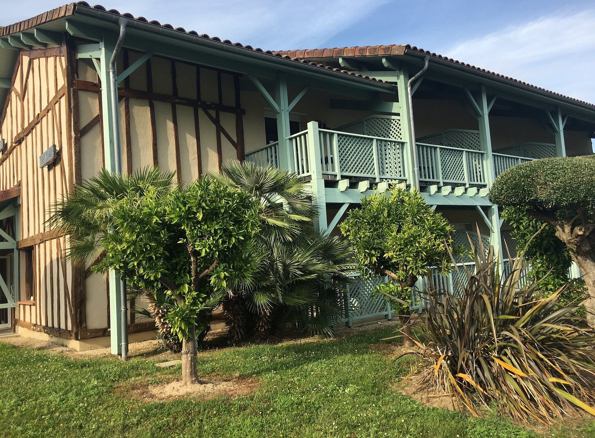 Hôtel Minvielle Les Oliviers, Hôtel à Ségos