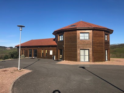 Le Pôle-Salle Des Fêtes De Chatelus, Hôtel à Châtelus