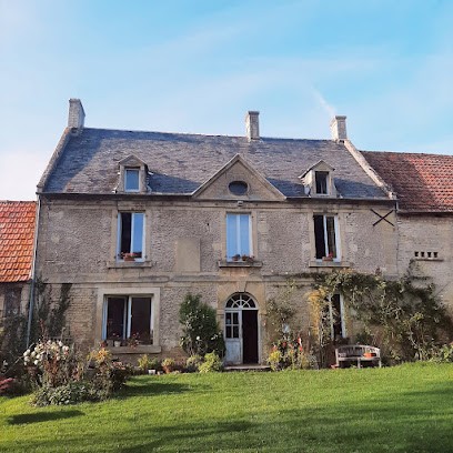 Gites Farm Famille Fras, Hôtel à Reviers