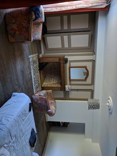 Gîtes Des Motards, Hôtel à Saint-Alpinien