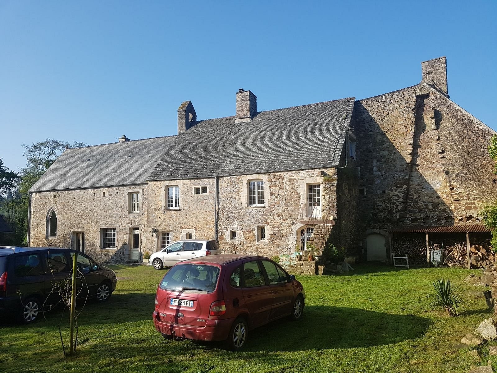 Prieure St Pierre De La Luthumiere, Hôtel à Brix