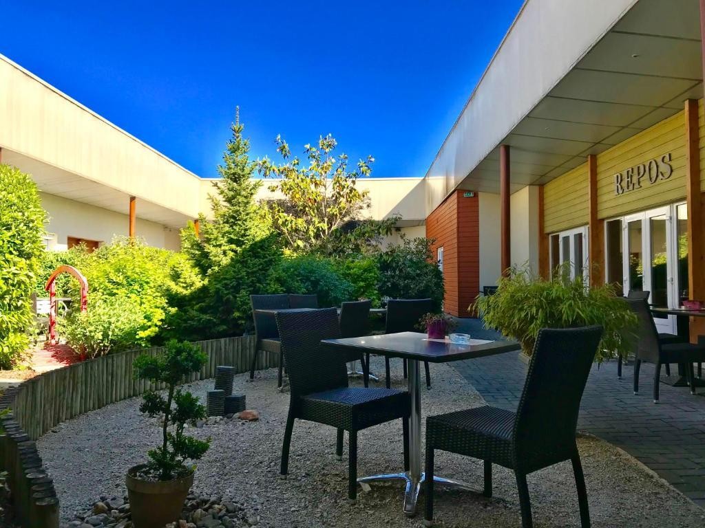 Logis Auberge des Moissons, Hôtel à Matougues