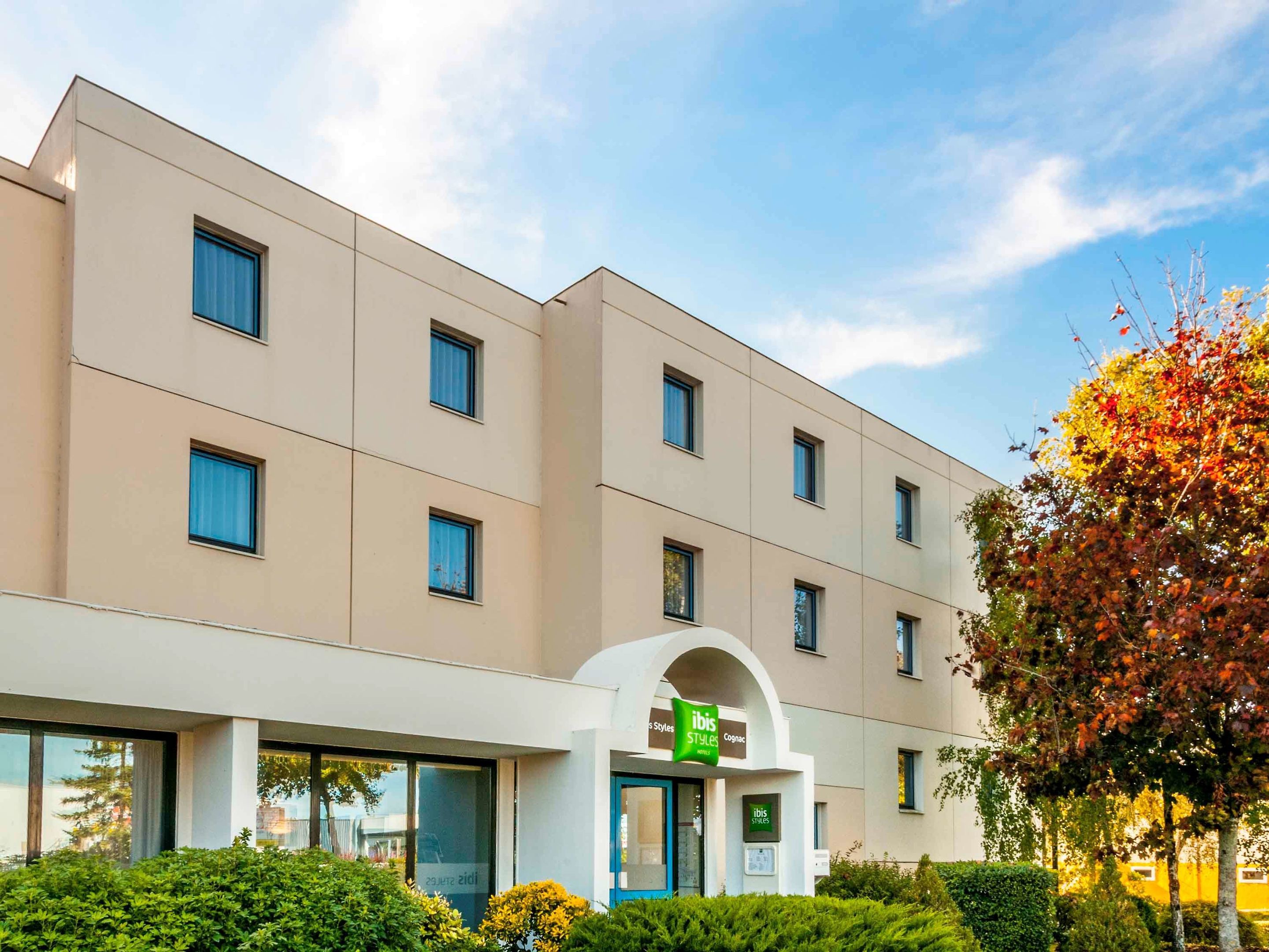 Ibis Styles Cognac, Hôtel à Châteaubernard