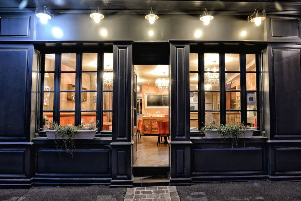 Auberge De La Renaissance, Hôtel à Viarmes