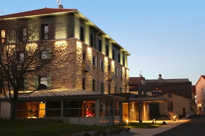Clos des Cimes-Découverte Hotel&Spa, Hôtel à Saint-Bonnet-le-Froid
