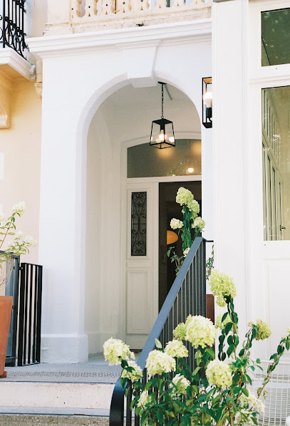 Alfred Hotels - Les Halles Hôtel à Biarritz