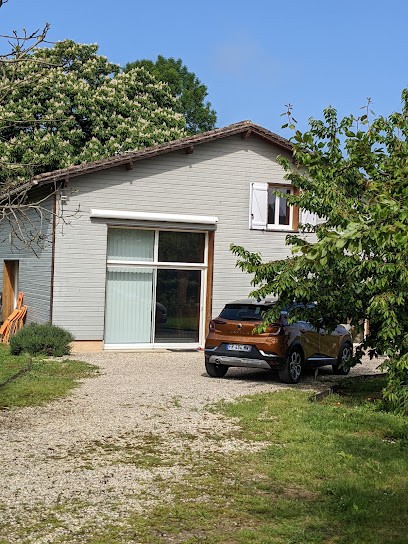 Gîte De Loucy, Hôtel à Sérignac-Péboudou