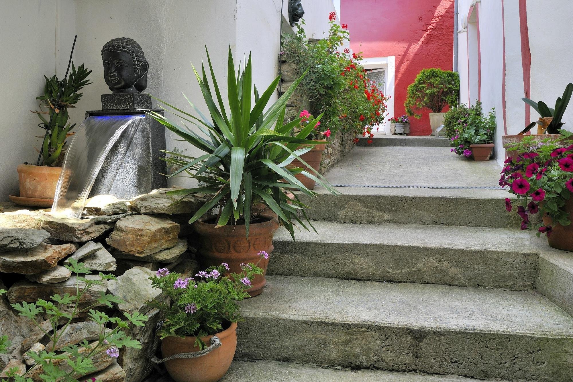 Hôtel Saint Amant, Hôtel au Palais