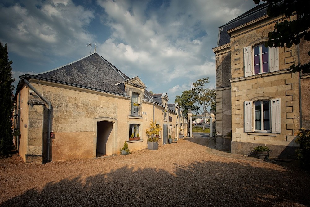 Logis Hôtel & Spa Chai De La Paleine, Hôtel au Puy-Notre-Dame