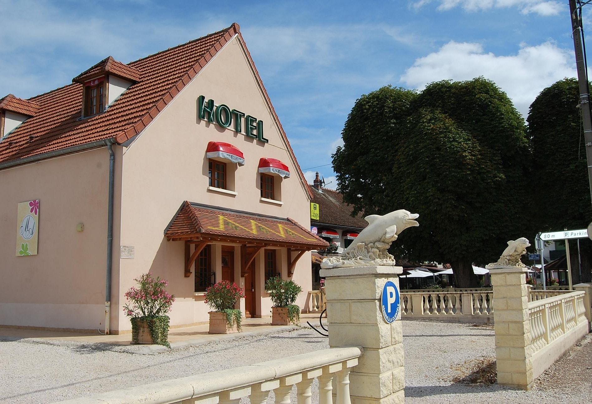 Logis Hôtel les Marronniers d'Arc, Hôtel à Arc-sur-Tille