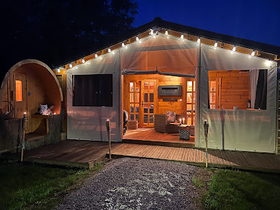 L'enseigne Espace Chalet, Hôtel à Venizel