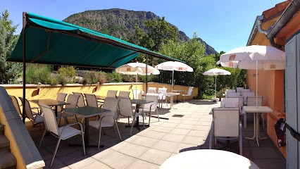 Hôtel Restaurant De La Poste, Hôtel à Espinasses