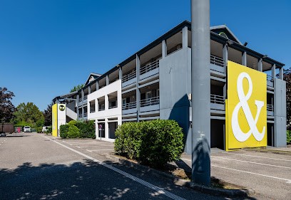 B&B HOTEL Grenoble Université 1, Hôtel à Gières
