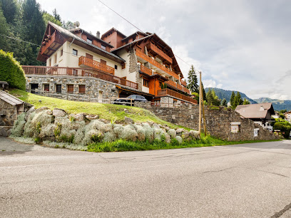 Warm 2-Bedroom Apartment In Megève City Center - Belvilla By Oyo Hôtel à Megève