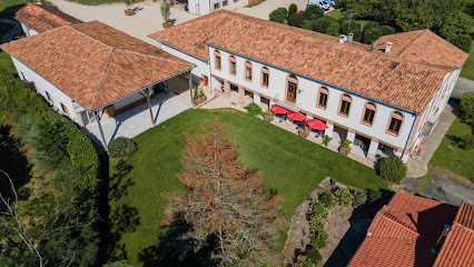 Ô Domaine Du Roussillon, Hôtel à Saint-Nauphary