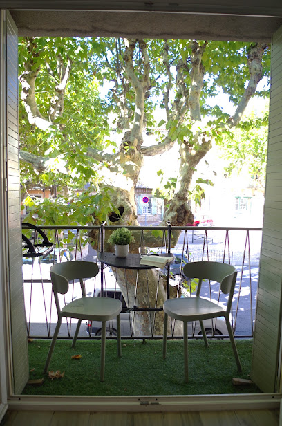 Tu Elleta - Appart ' 'Hôtel, Gîte Meublé Tout Équipé Hôtel à Tulette