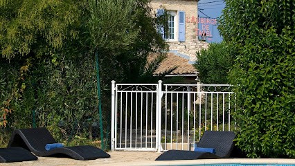 Logis Auberge De Tavel, Hôtel à Tavel