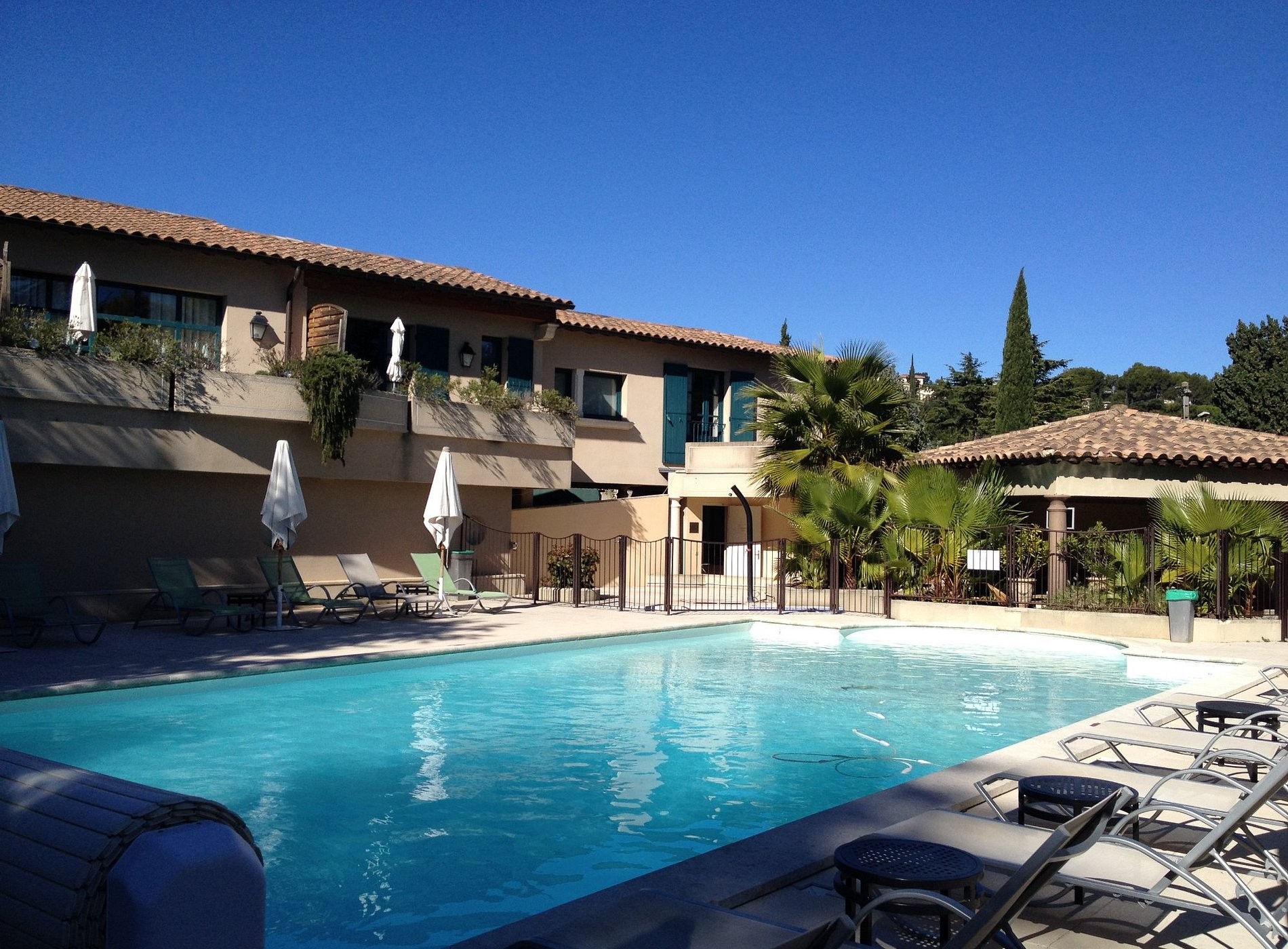 Najeti Hostellerie De La Magnaneraie, Hôtel à Villeneuve-lès-Avignon