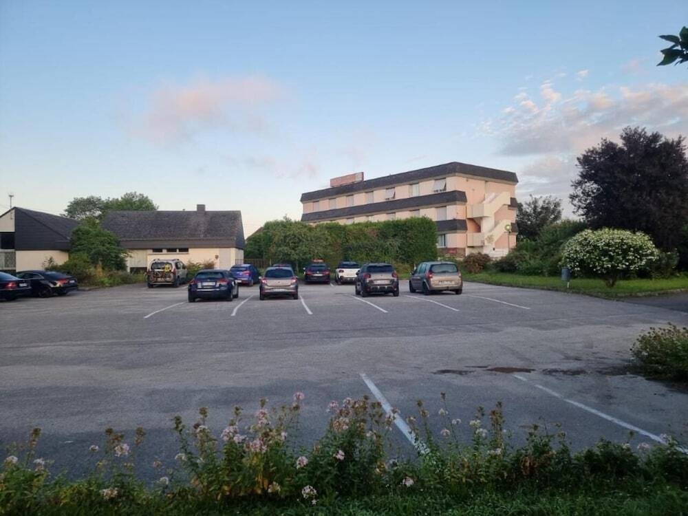 Hotel Du Haut Marais, Hôtel à Saint-Marcel