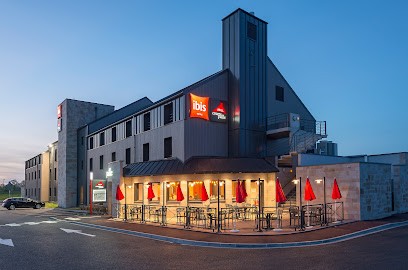 Ibis Pontorson Baie Du Mont-Saint-Michel, Hôtel à Saint-Georges-de-Gréhaigne