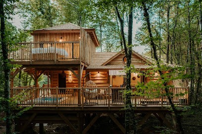 Les Lodges de Calviac, Hôtel à Calviac-en-Périgord