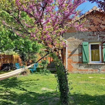 L écrin De Louise, Hôtel à Barry-d'Islemade