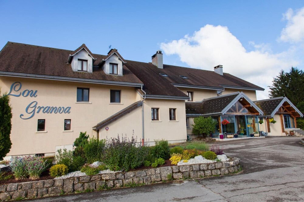 Hotel Restaurant Lou Granva, Hôtel à Bief-des-Maisons