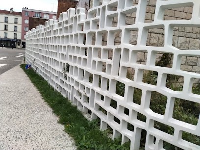 Tontonville, Hôtel à Ivry-sur-Seine