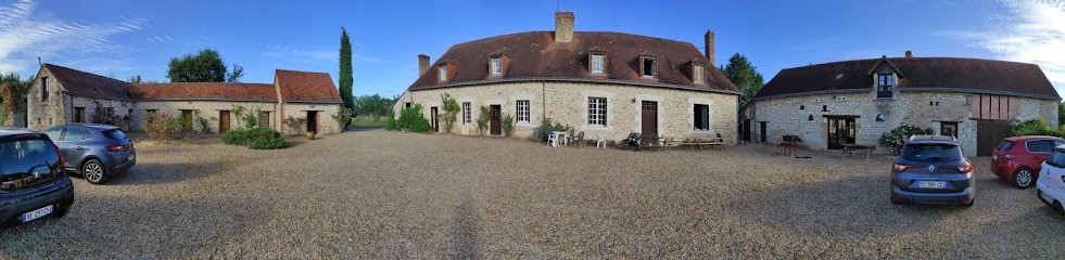Le Cedre de Monnaie, Hôtel à Mouliherne
