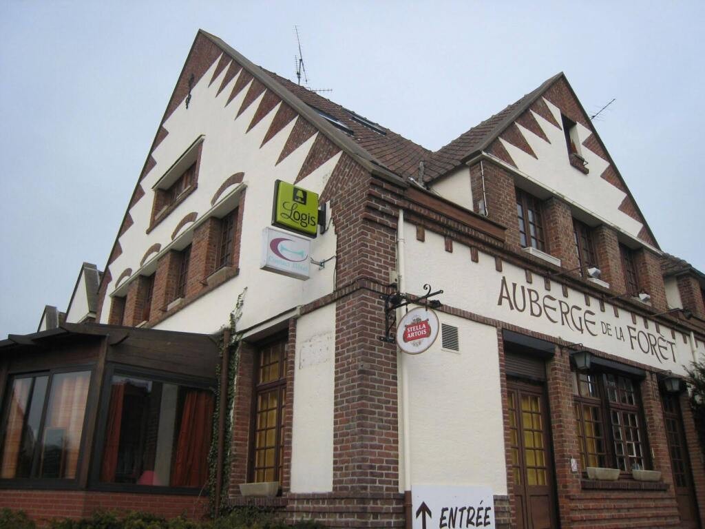 Logis Hôtel l'auberge de la foret, Hôtel à Morbecque