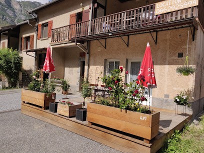 Location MarjoRI, Hôtel au Lauzet-Ubaye