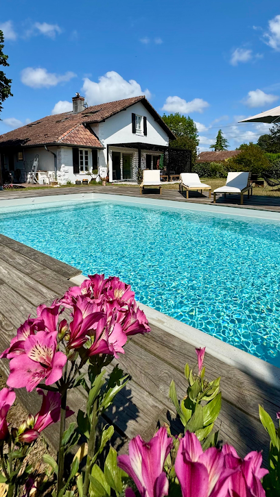 Sukha Surf Lodge, Hôtel à Lit-et-Mixe