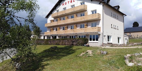 Le Plateau du Roy, Hôtel à Estables