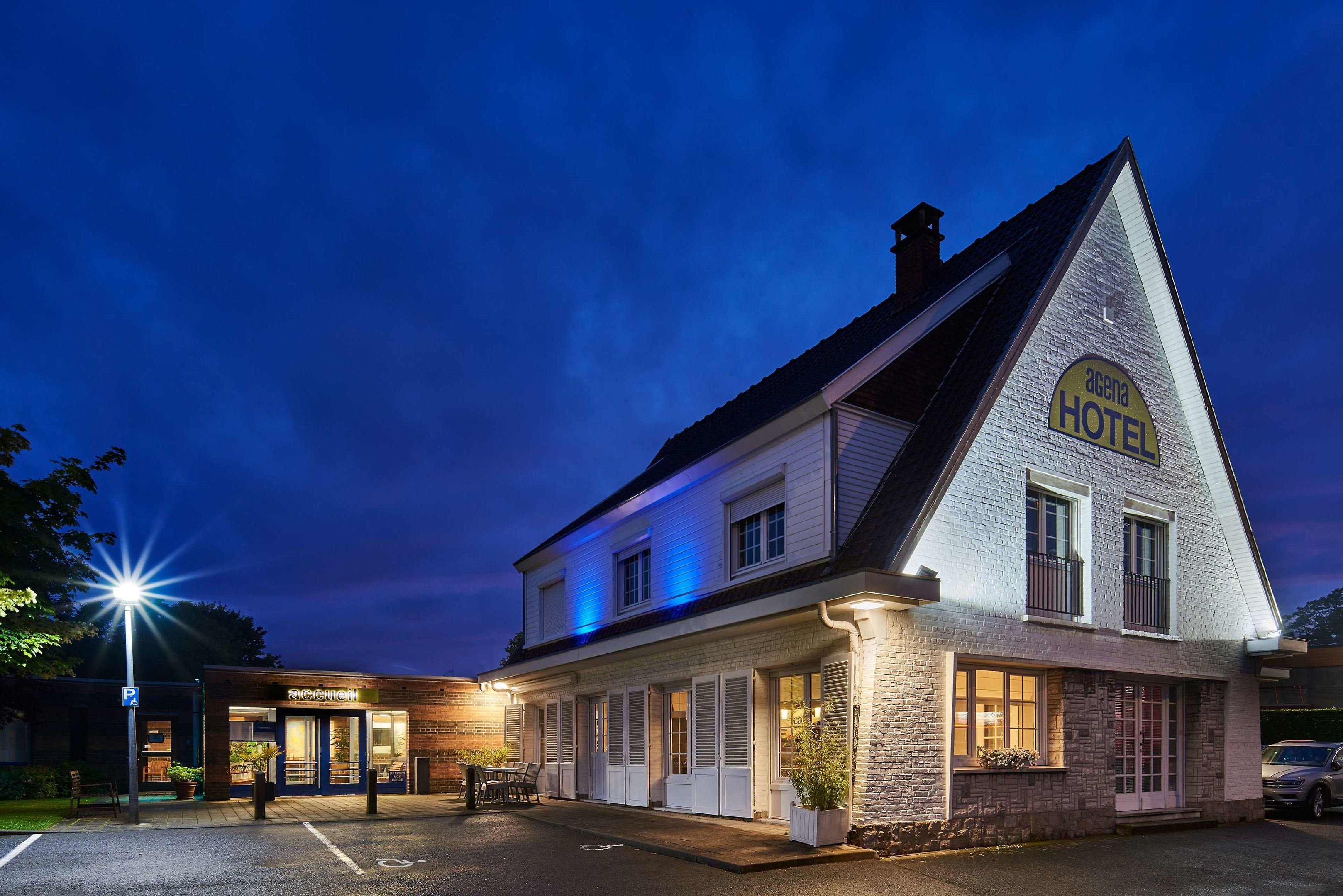 Hotel Agena, Hôtel à Faches-Thumesnil