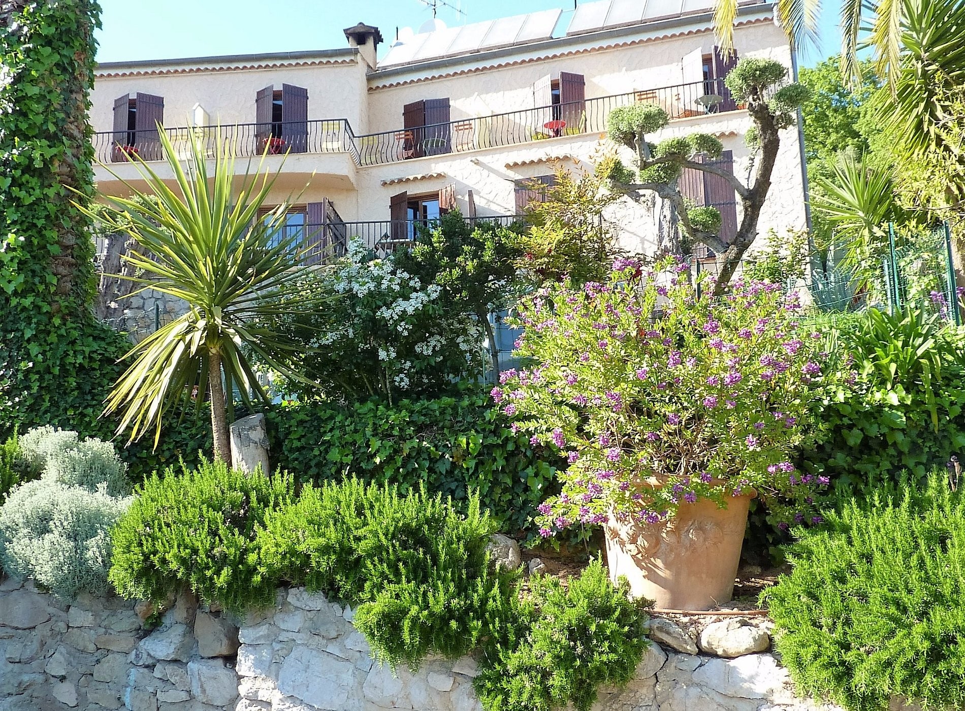 Hôtel Les Belles Terrasses, Hôtel à Tourrettes-sur-Loup