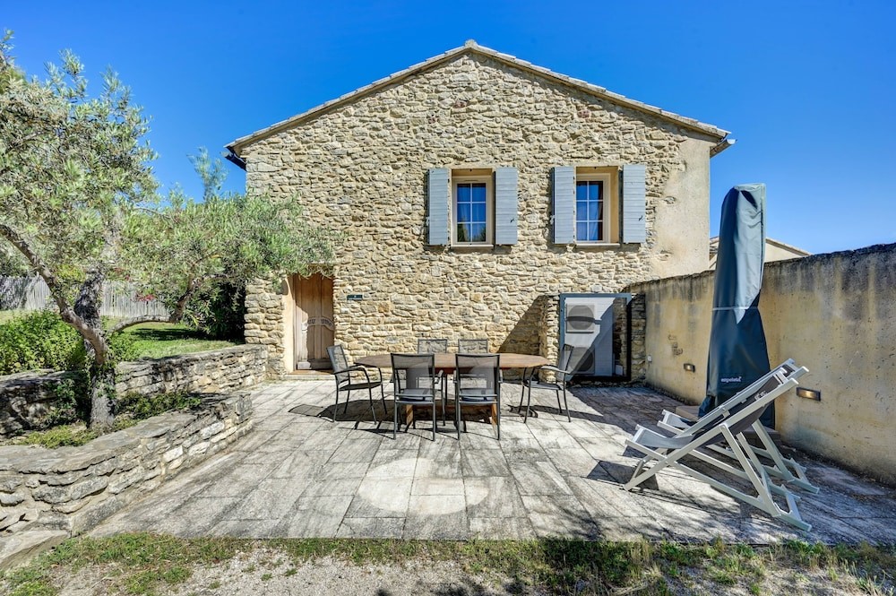 Clos Saint-Michel Resort & SPA, Hôtel à Malaucène