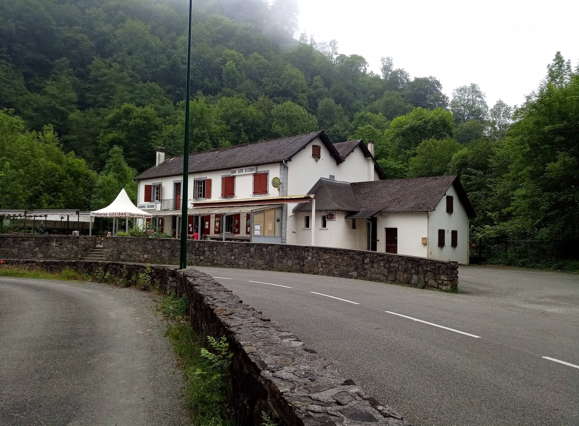Auberge Logibar, Hôtel à Larrau