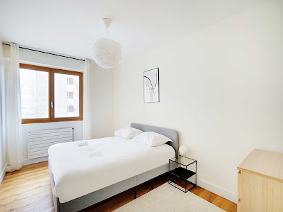Spacious Apartment 3 Bdr / 6P - 20Eme St Fargeau - Belvilla By Oyo, Hôtel à Paris 20