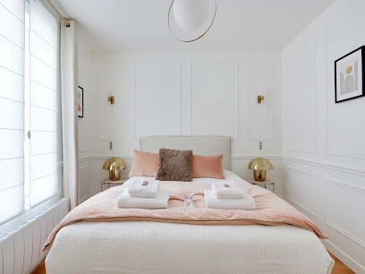 Chic Apartment - 2Br/4P - Odã©On - Belvilla By Oyo Hôtel à Paris 06