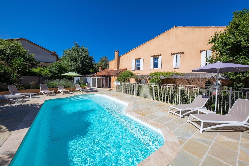 La Cauquiere, Hôtel au Beausset