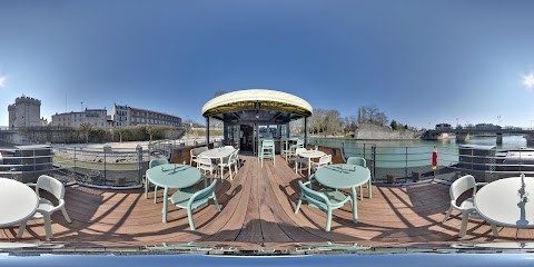 Savy Hôtel Flottant, Hôtel à Verdun