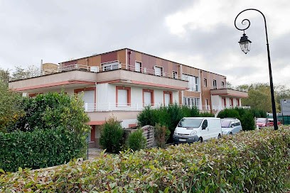 Hotel Résidence 3 Quartiers, Hôtel à Gometz-la-Ville