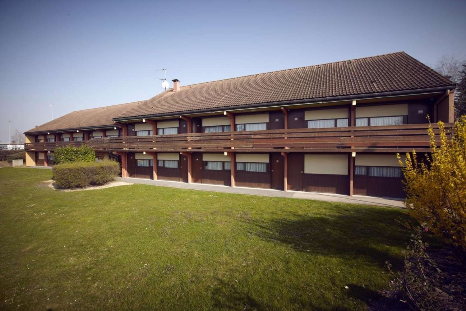 Kyriad Chalons En Champagne - Saint Martin, Hôtel à Saint-Martin-sur-le-Pré