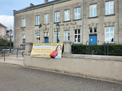 Hotel De Ville, Hôtel à Delme