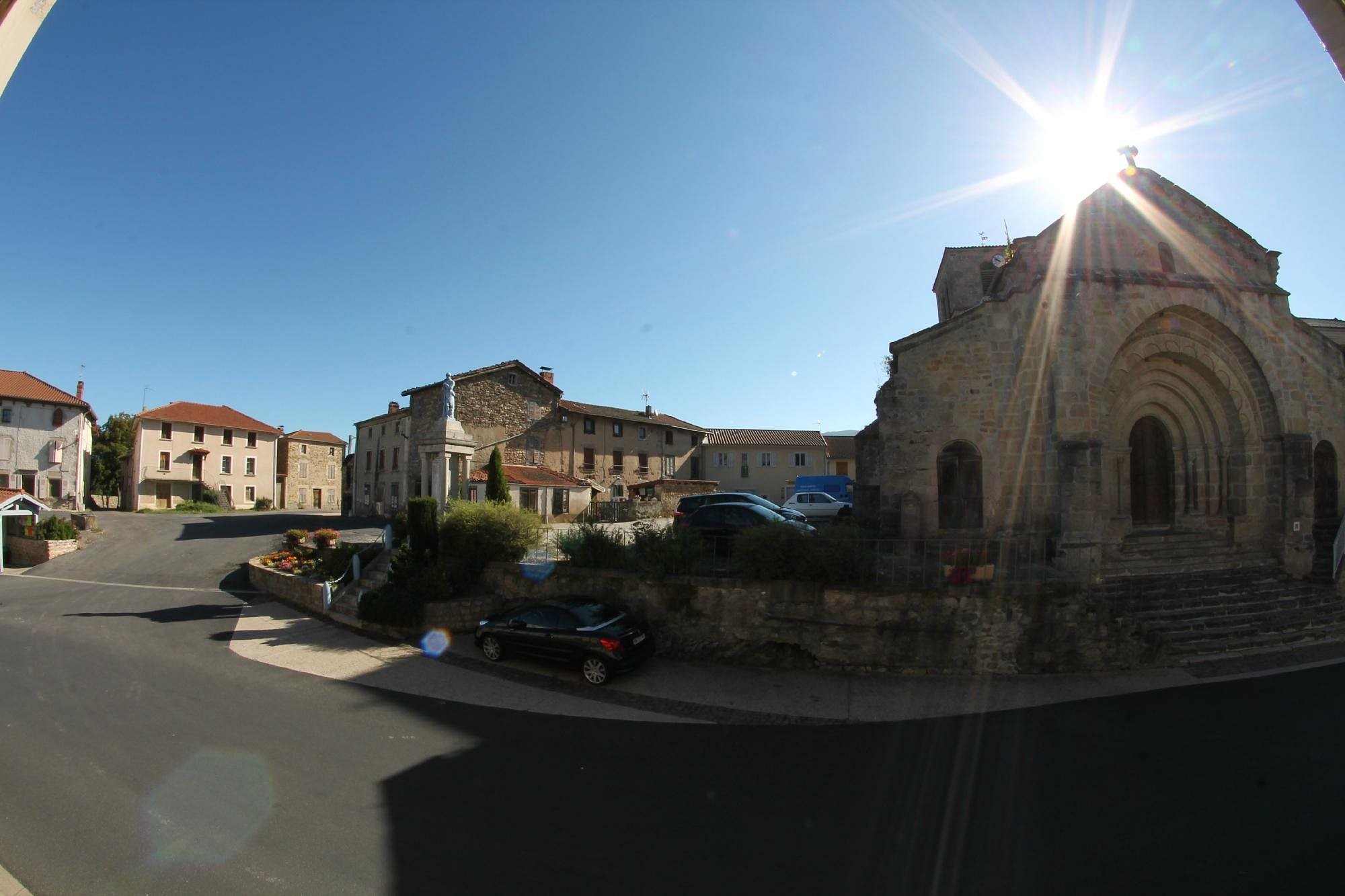Auberge Du Ripailleur, Hôtel à Dore-l'Église
