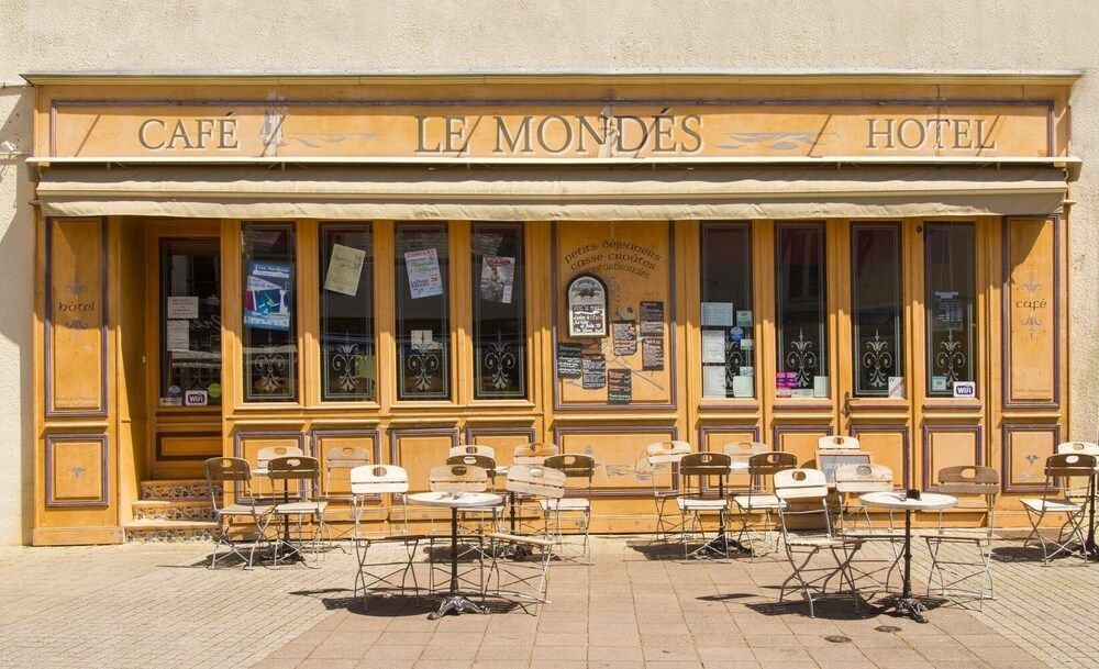 Le Mondes, Hôtel au Pouliguen