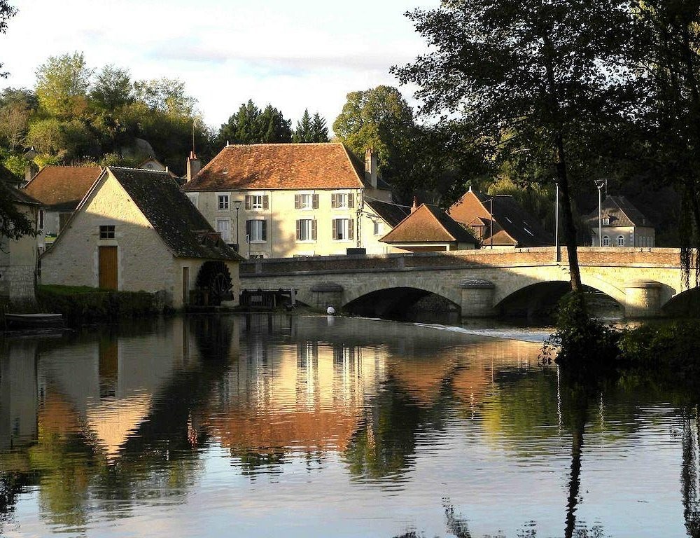 Le Logis Alexandra - Ex Hotel Pour 30 Personnes, Hôtel à La Trimouille