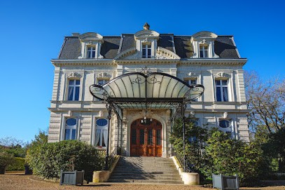 Hôtel Spa Château La Comtesse De Loire, Hôtel à Saumur